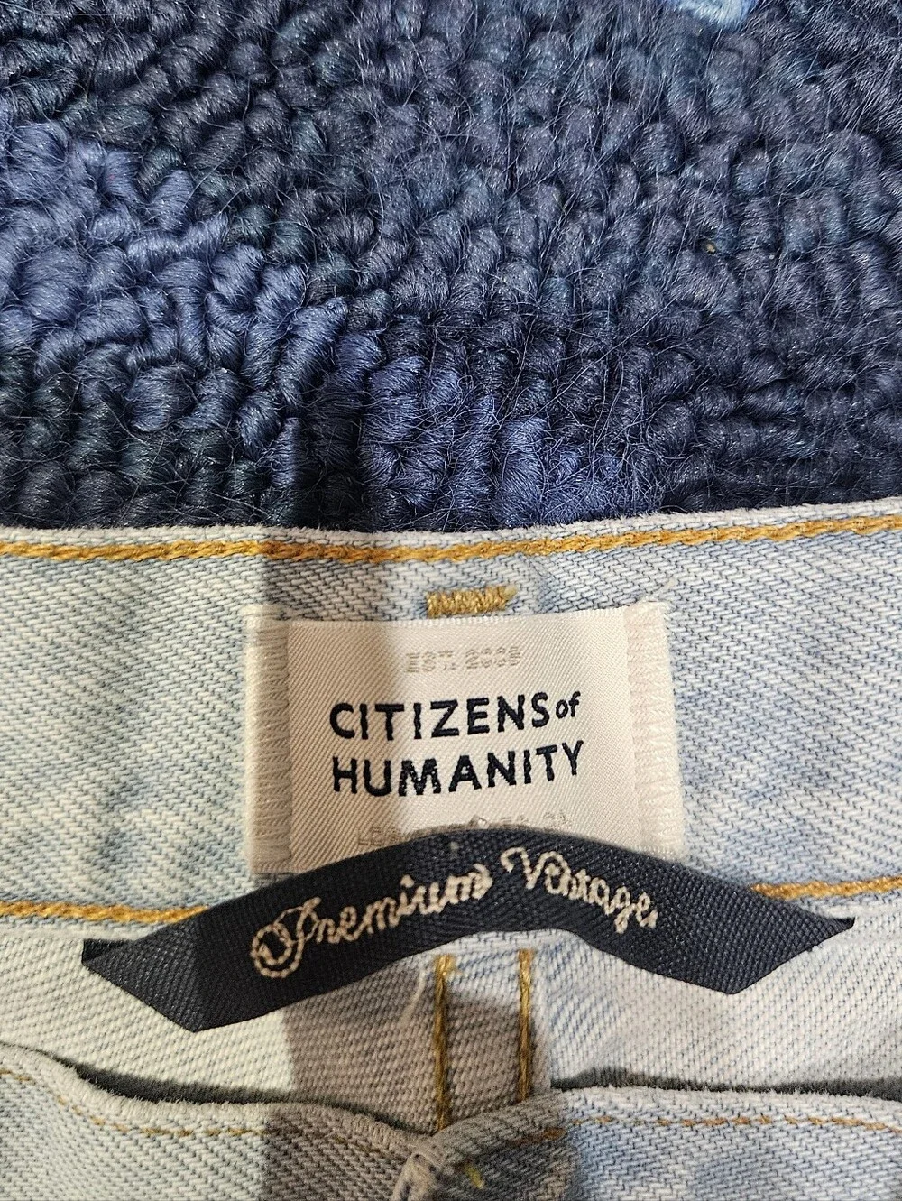 Citizens Of Humanity Pleated Baggy Jean Short Size 30